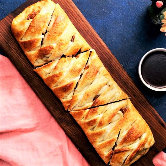 French Dip Braid Roast Beef / اشترودل رست بیف لوتینو